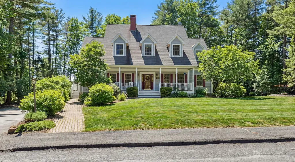 121 Clover Lane Brewer ME 04412