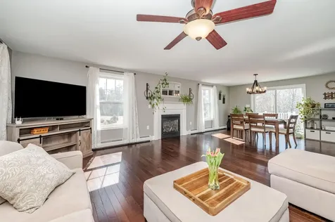 65 Deerfield Road North Berwick ME 04061