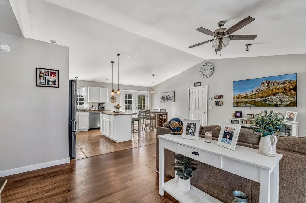 16 Hickory Drive Wiscasset ME 04578