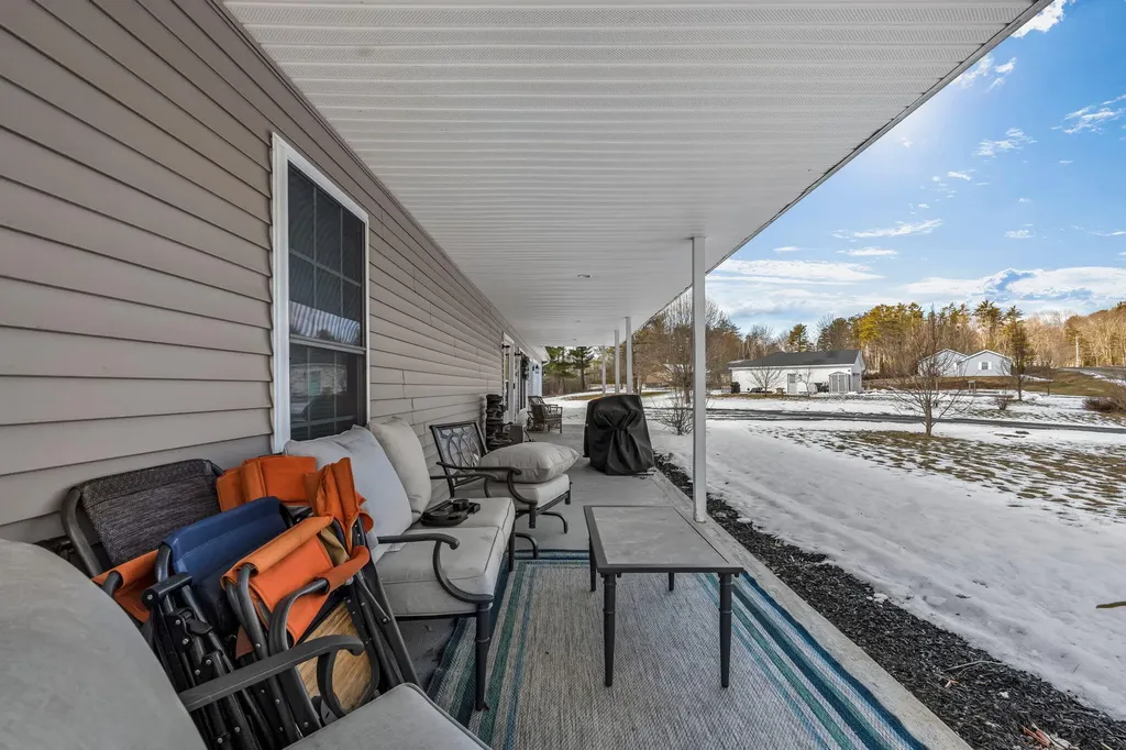 16 Hickory Drive Wiscasset ME 04578