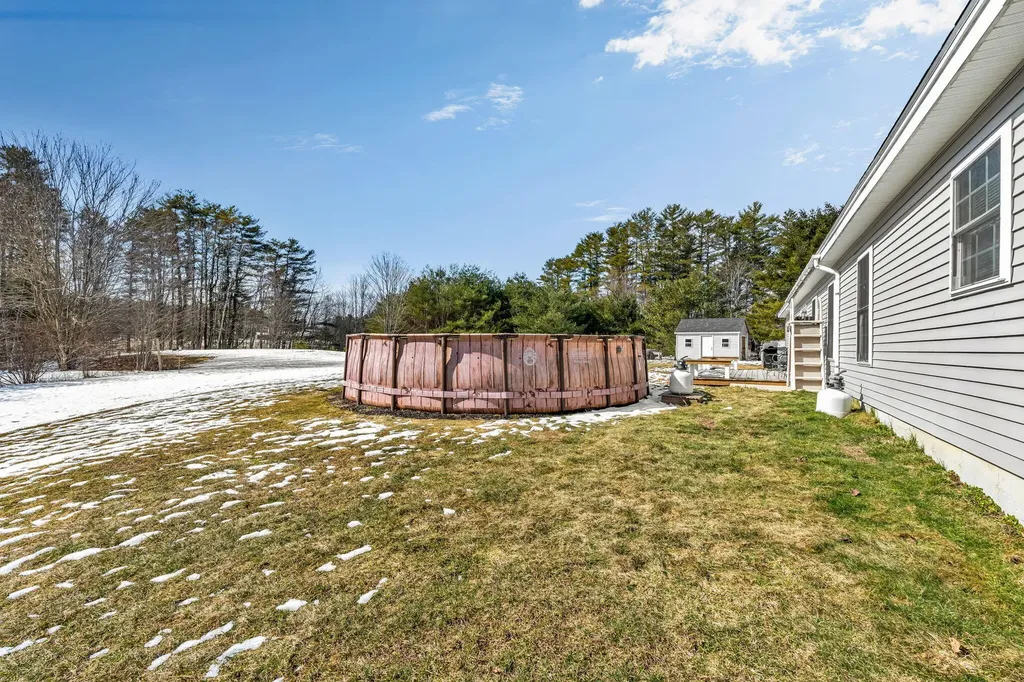 16 Hickory Drive Wiscasset ME 04578