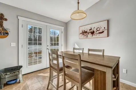 16 Hickory Drive Wiscasset ME 04578