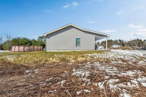 16 Hickory Drive Wiscasset ME 04578
