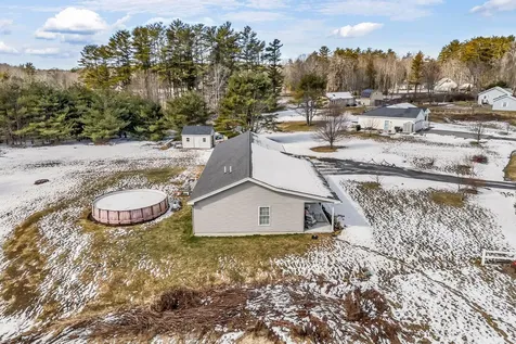 16 Hickory Drive Wiscasset ME 04578