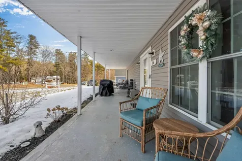 16 Hickory Drive Wiscasset ME 04578