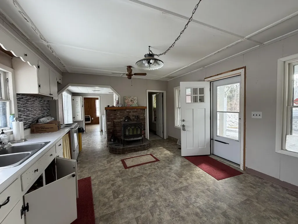 1779 River Road Clinton ME 04927