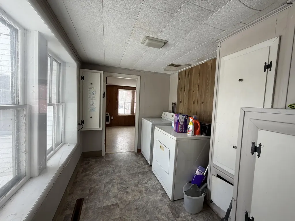 1779 River Road Clinton ME 04927