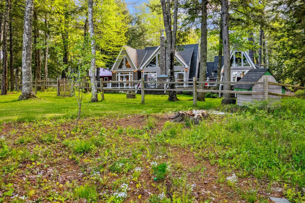 95 Silsby Road Mariaville ME 04605