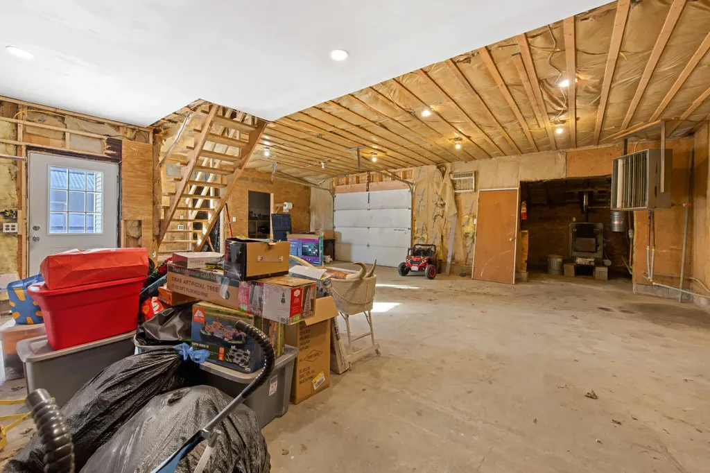 22 Grove Street Newport ME 04953