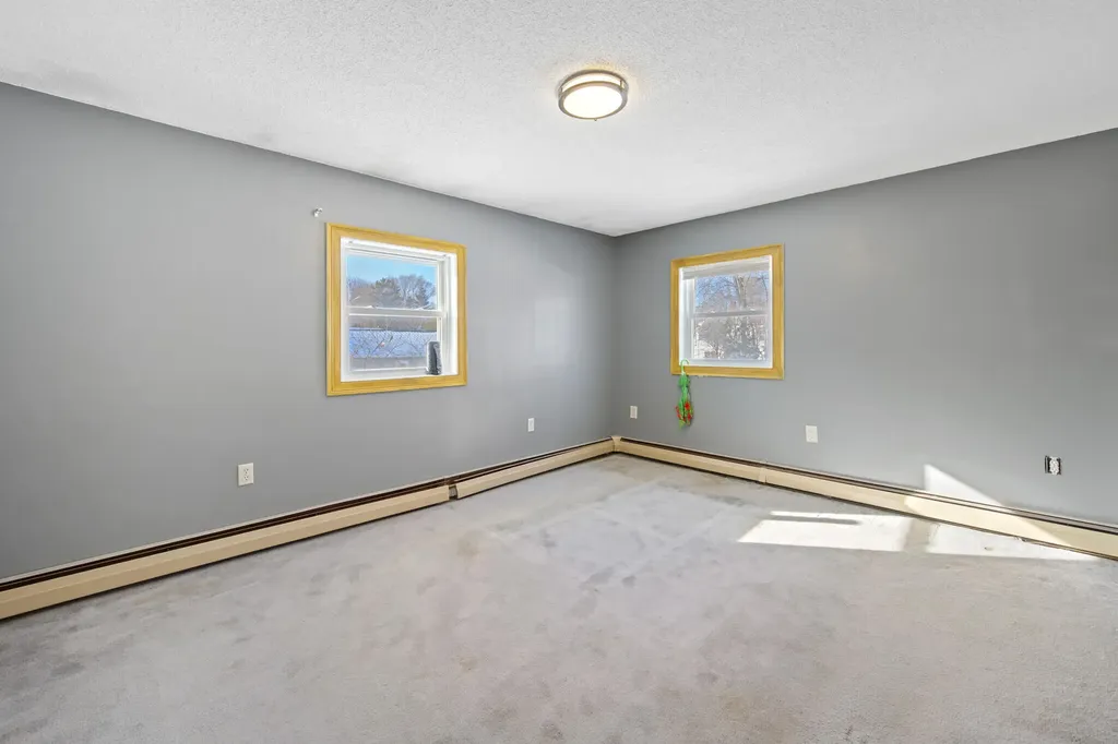 22 Grove Street Newport ME 04953