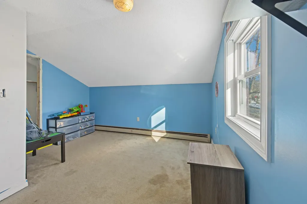 22 Grove Street Newport ME 04953