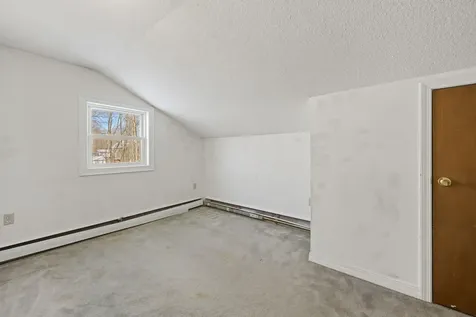 22 Grove Street Newport ME 04953