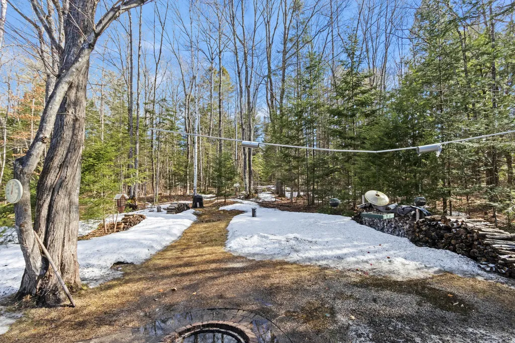 11 Merrill Drive Harrison ME 04040