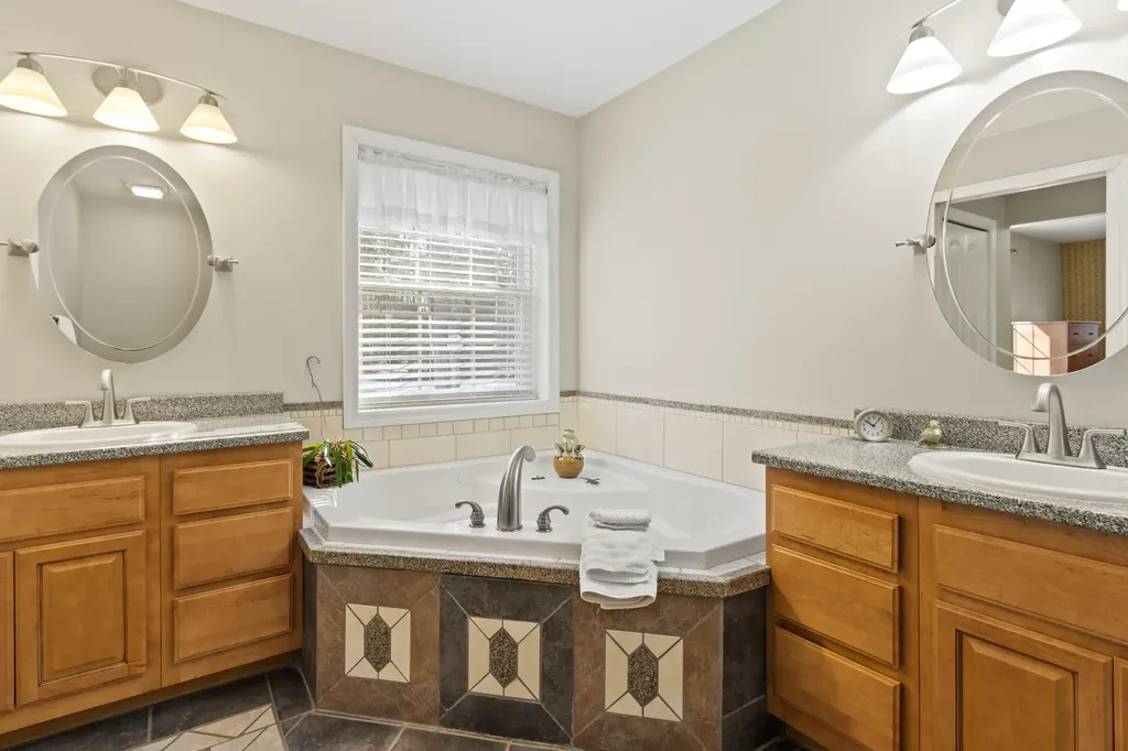 11 Merrill Drive Harrison ME 04040