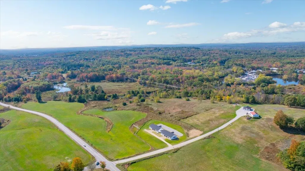 3 Freedom Farm Road Auburn ME 04210