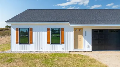 3 Freedom Farm Road Auburn ME 04210