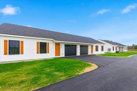 3 Freedom Farm Road Auburn ME 04210