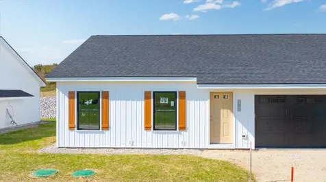 3 Freedom Farm Road Auburn ME 04210