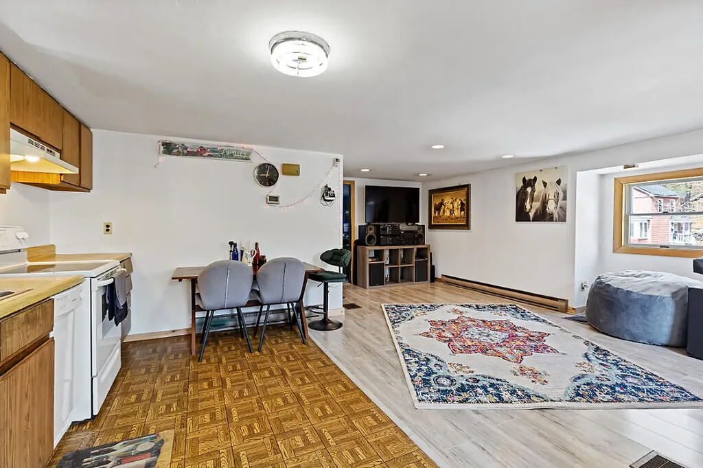 64 Boothby Street Augusta ME 04330