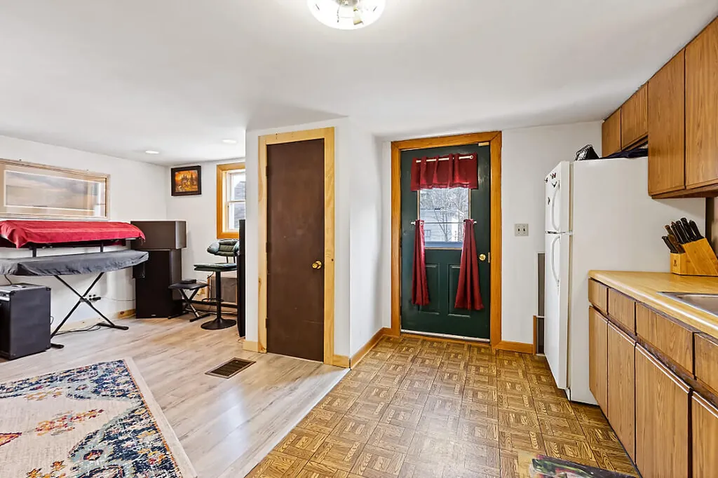 64 Boothby Street Augusta ME 04330