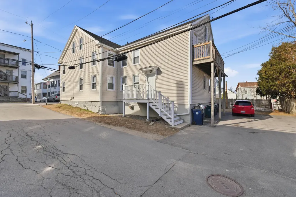17 Wentworth Street Biddeford ME 04005
