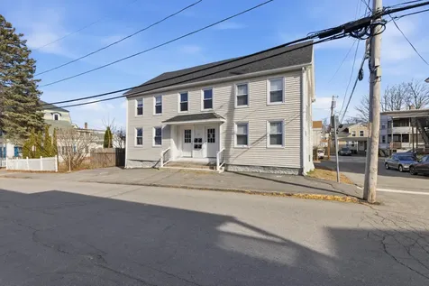 17 Wentworth Street Biddeford ME 04005