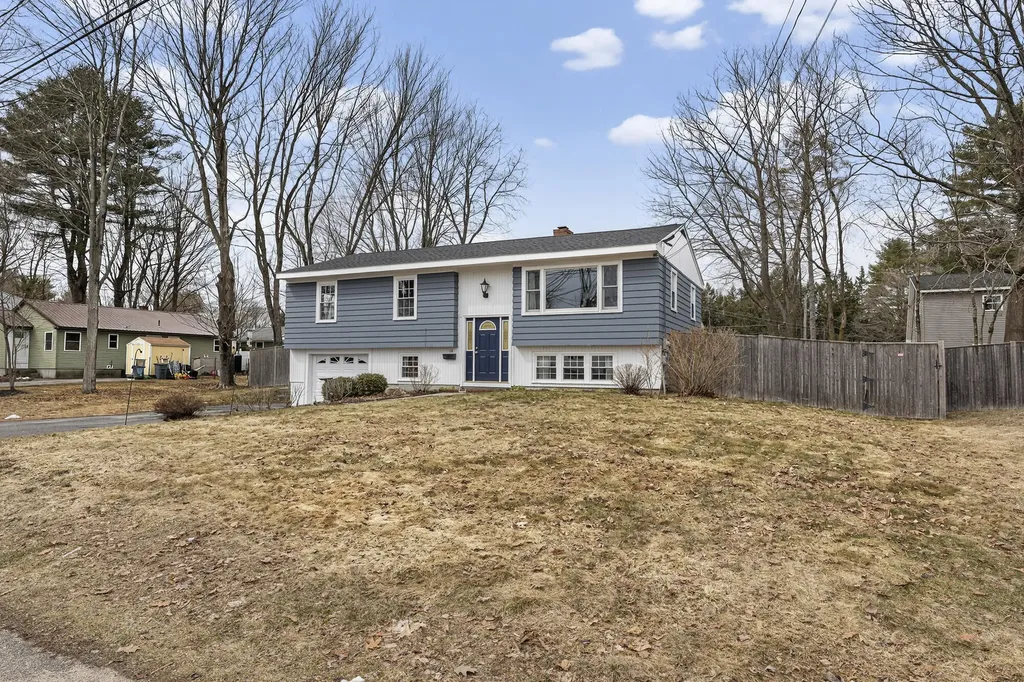 14 Spruce Lane Gorham ME 04038