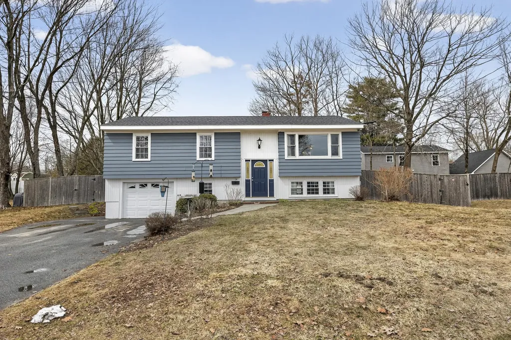 14 Spruce Lane Gorham ME 04038