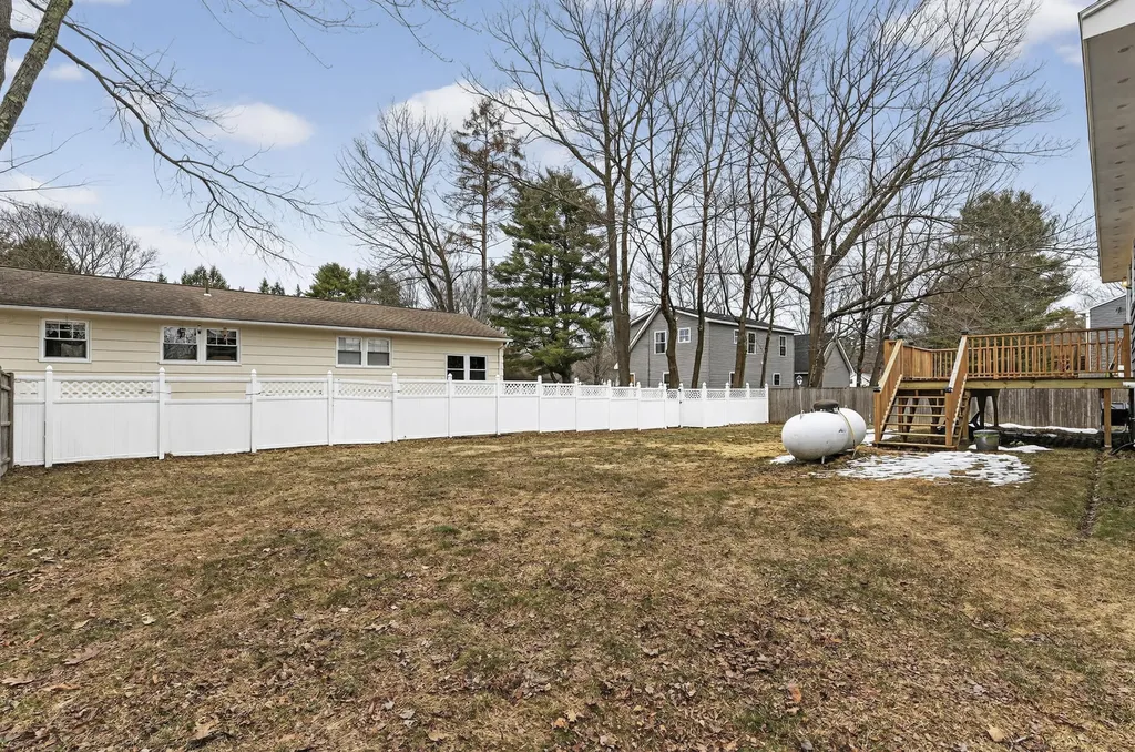 14 Spruce Lane Gorham ME 04038