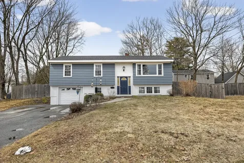 14 Spruce Lane Gorham ME 04038