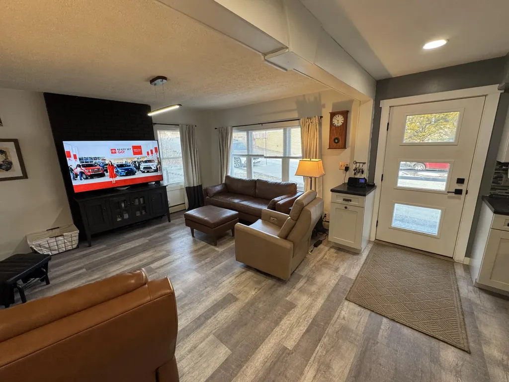 11 Lucille Avenue Lewiston ME 04240