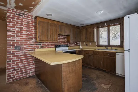 6 Mcrae Street Wilton ME 04294