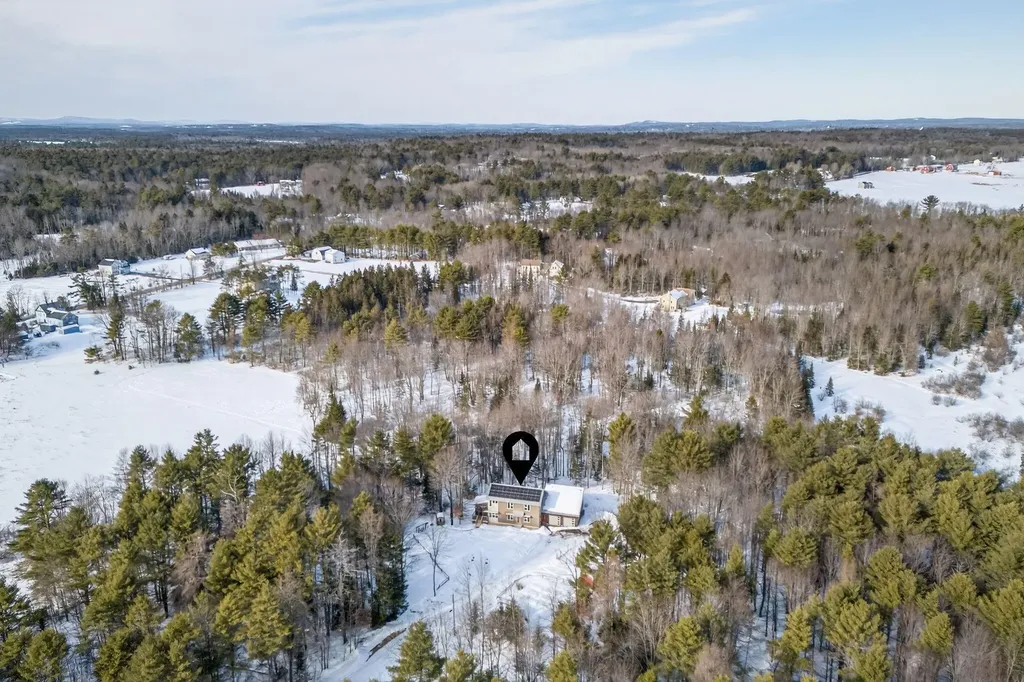 28 Nyasa Lane Brunswick ME 04011