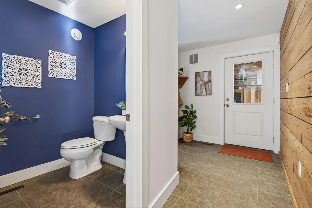28 Nyasa Lane Brunswick ME 04011