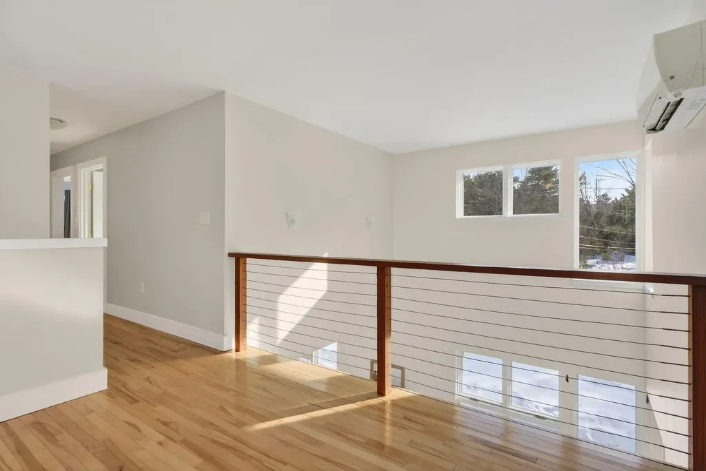 28 Nyasa Lane Brunswick ME 04011