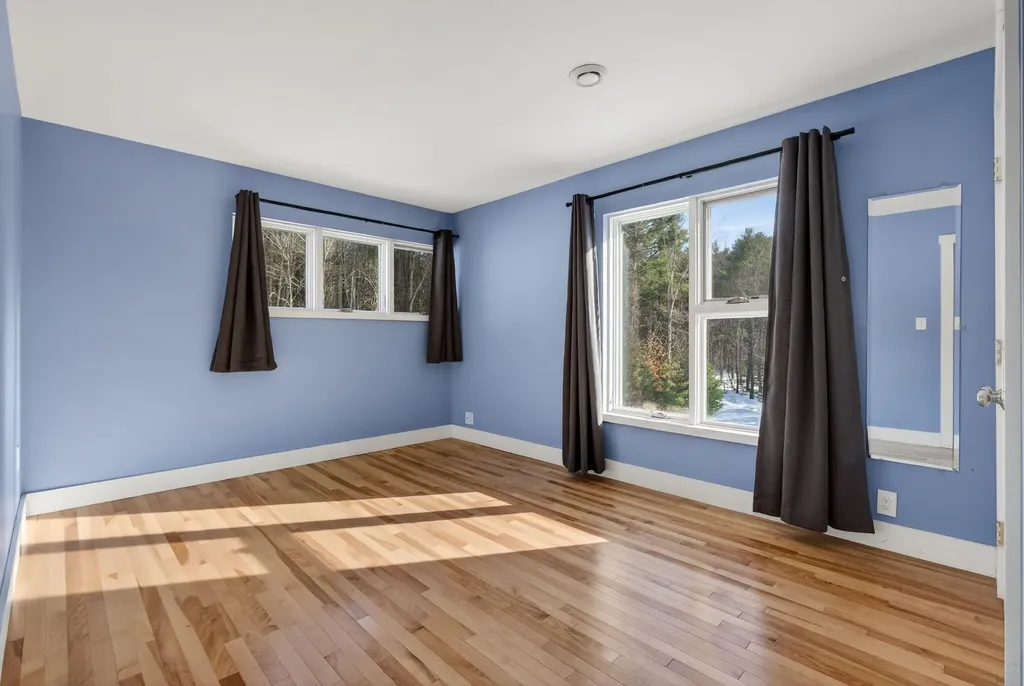28 Nyasa Lane Brunswick ME 04011