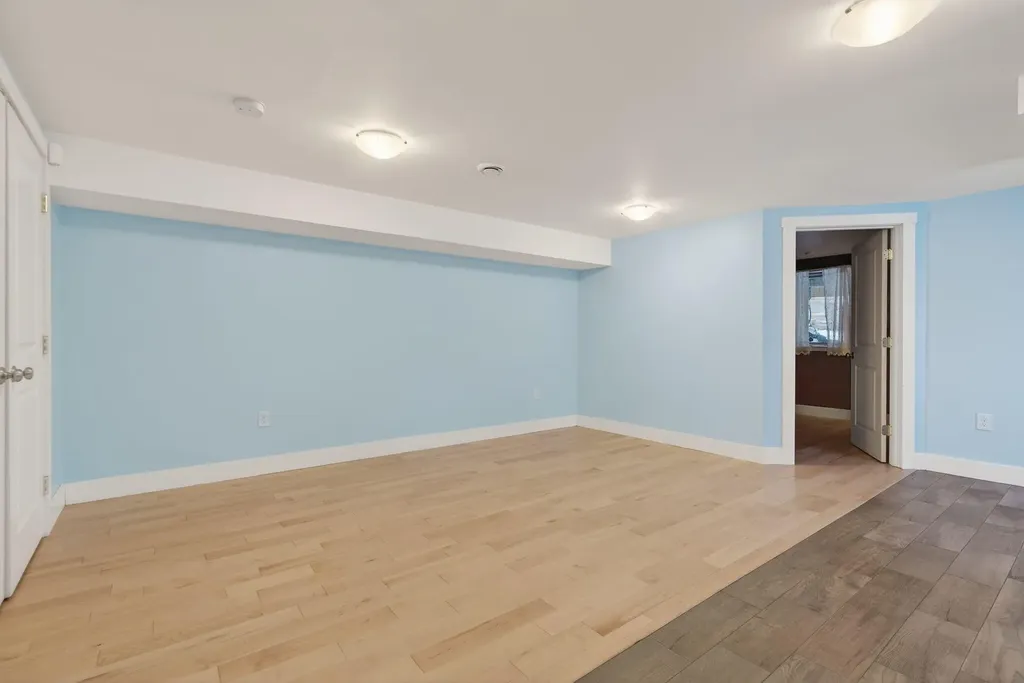 28 Nyasa Lane Brunswick ME 04011