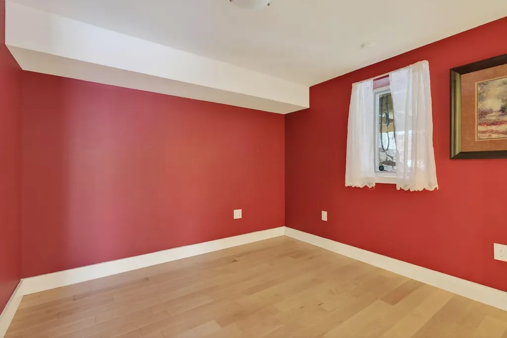 28 Nyasa Lane Brunswick ME 04011
