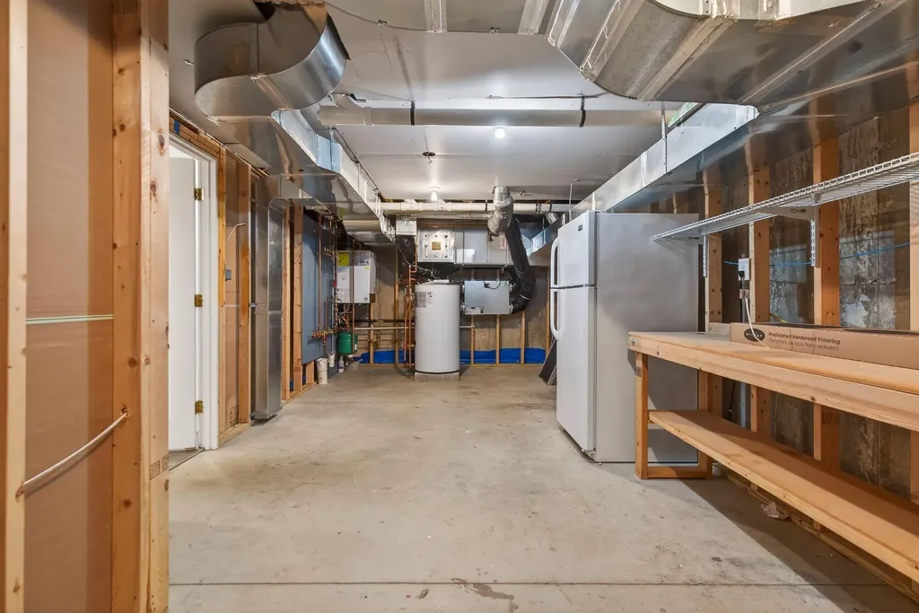 28 Nyasa Lane Brunswick ME 04011