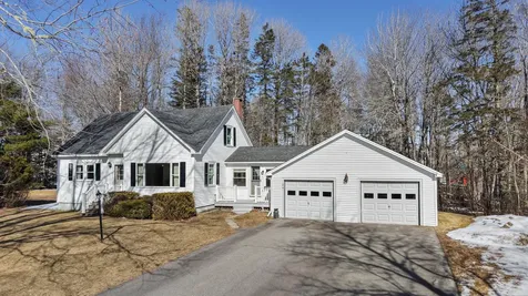 24 Washington Street Milbridge ME 04658