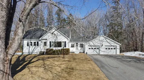 24 Washington Street Milbridge ME 04658