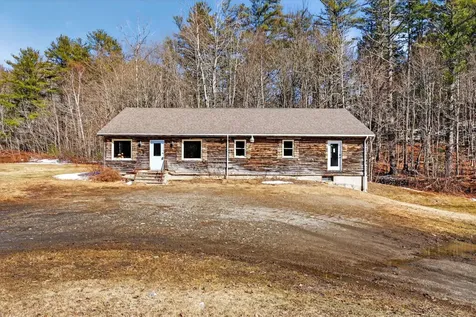 127 Gardiner Road Wiscasset ME 04578