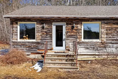 127 Gardiner Road Wiscasset ME 04578