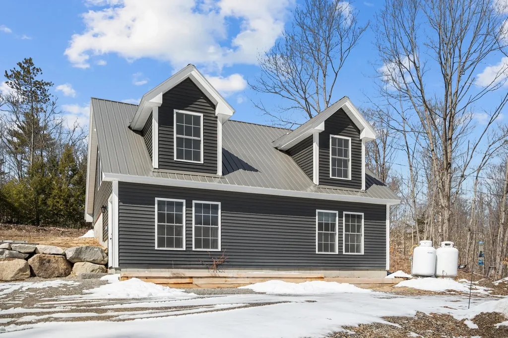 468 Porterfield Road Porter ME 04068