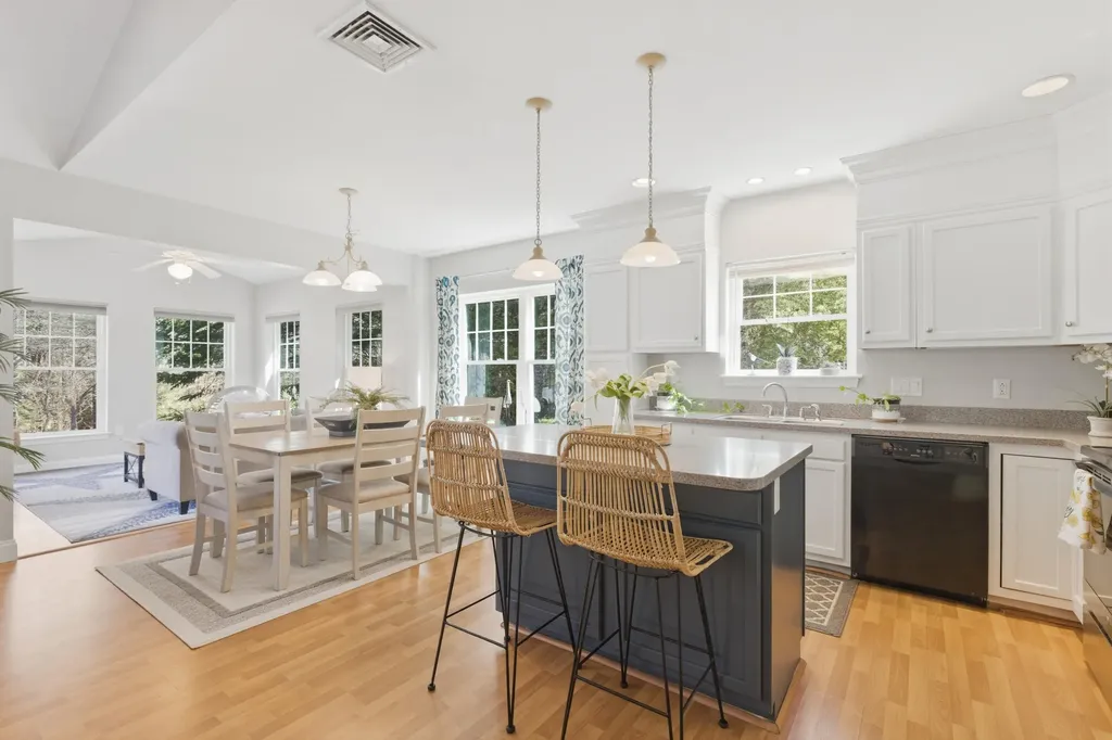 23 Gables Way Old Orchard Beach ME 04064