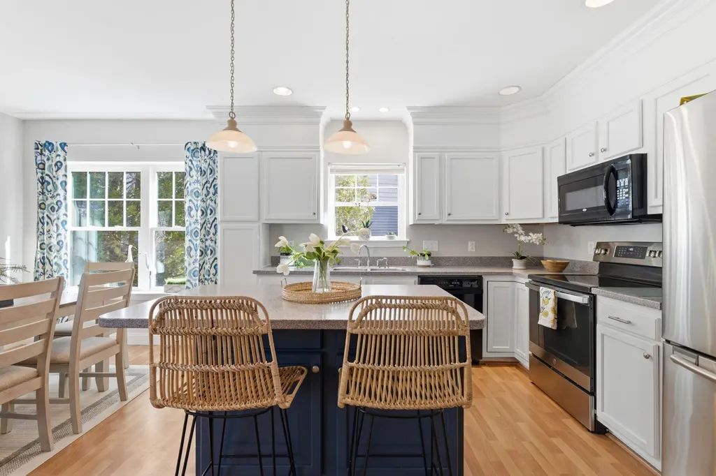 23 Gables Way Old Orchard Beach ME 04064