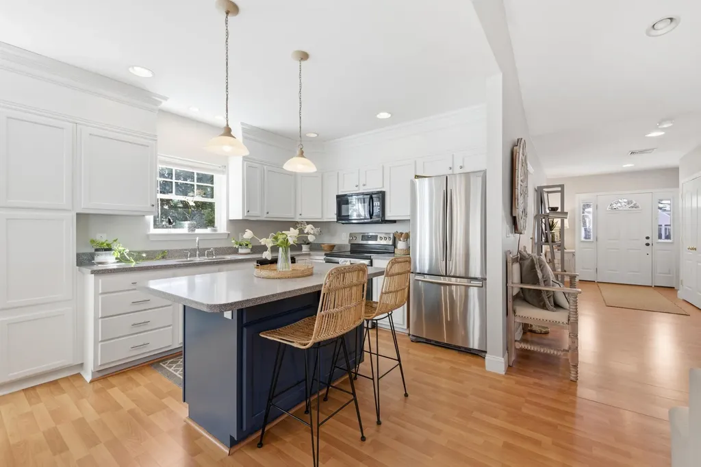 23 Gables Way Old Orchard Beach ME 04064