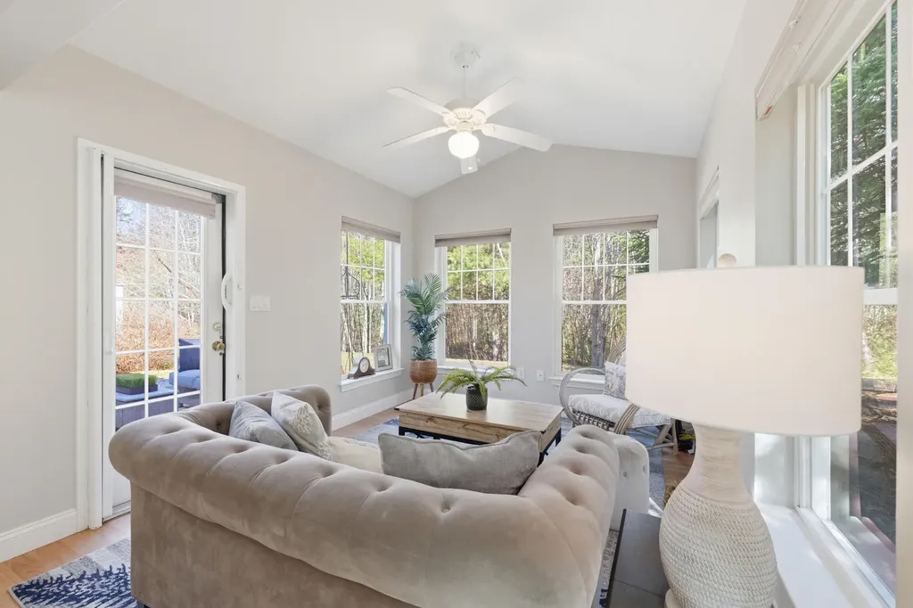 23 Gables Way Old Orchard Beach ME 04064