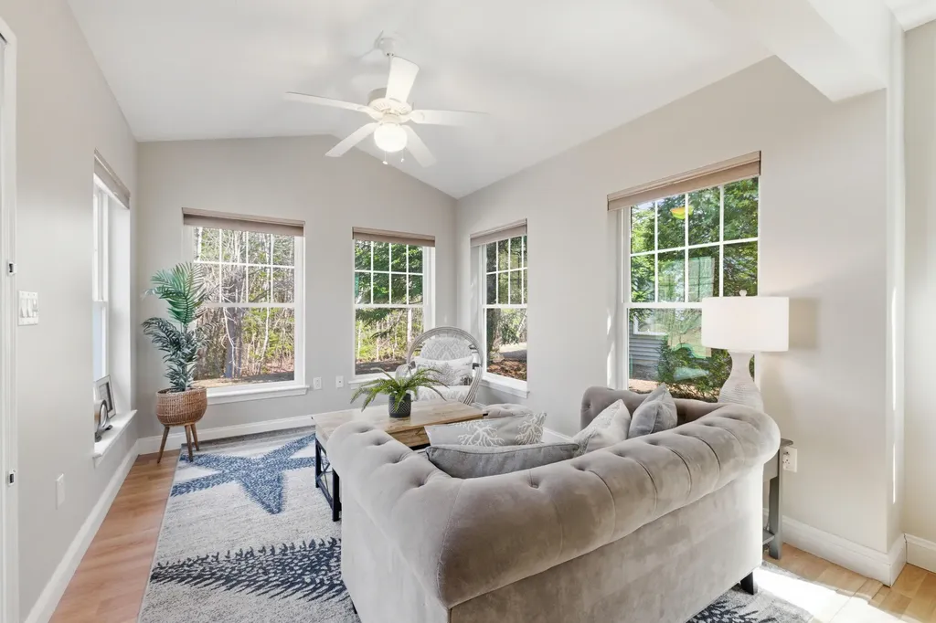 23 Gables Way Old Orchard Beach ME 04064
