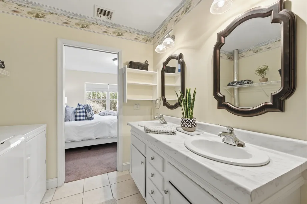 23 Gables Way Old Orchard Beach ME 04064